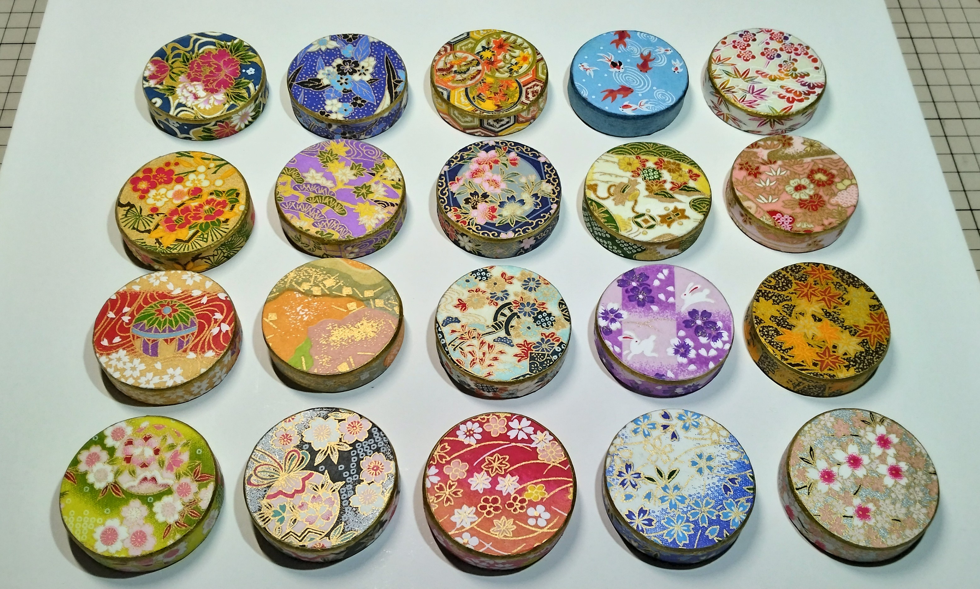 ツクルヒトタチ博in京都文化博物館2025 EggnWorks Museum エッグンワークス ミュージアム 虹の使い和紙インテリア 京都雅灯