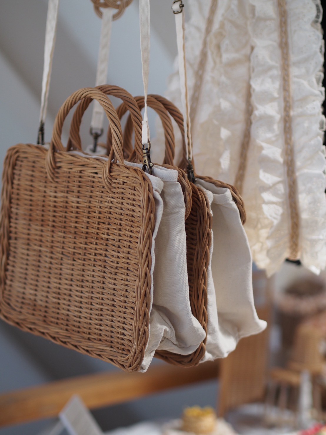 EggnWorks Museum 籐編みのバッグ