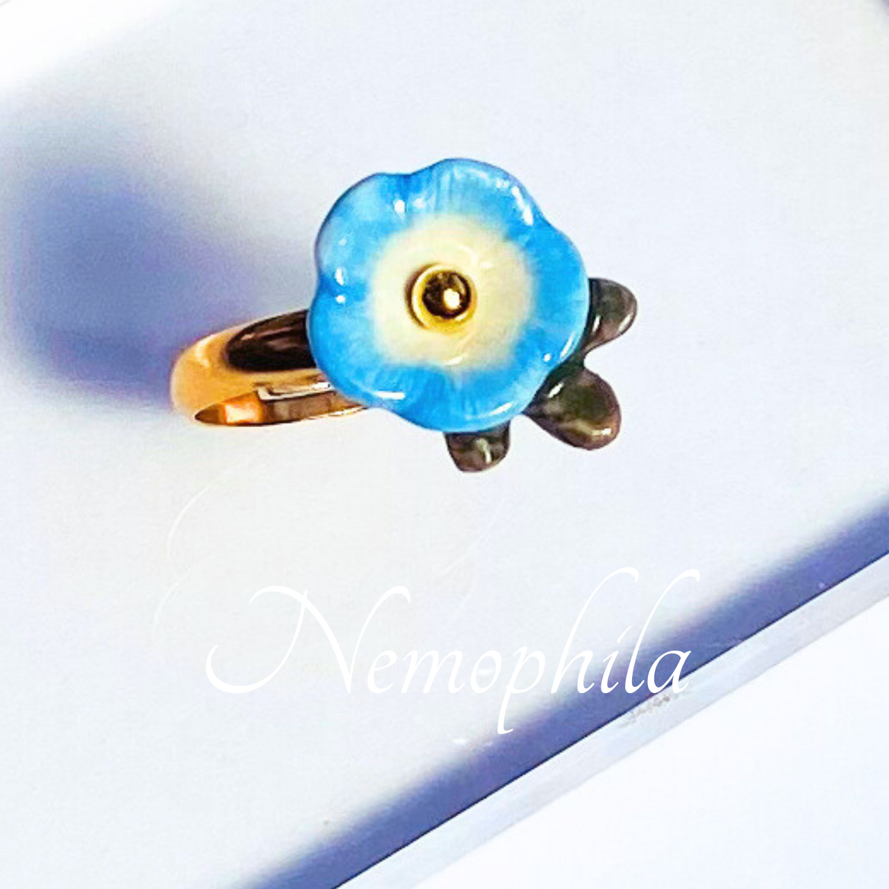 EGGNWORKS エッグンワークス ツクルヒトタチ博in京都文化博物館2025 ひらひら花びら 陶器のピアス AtelierK