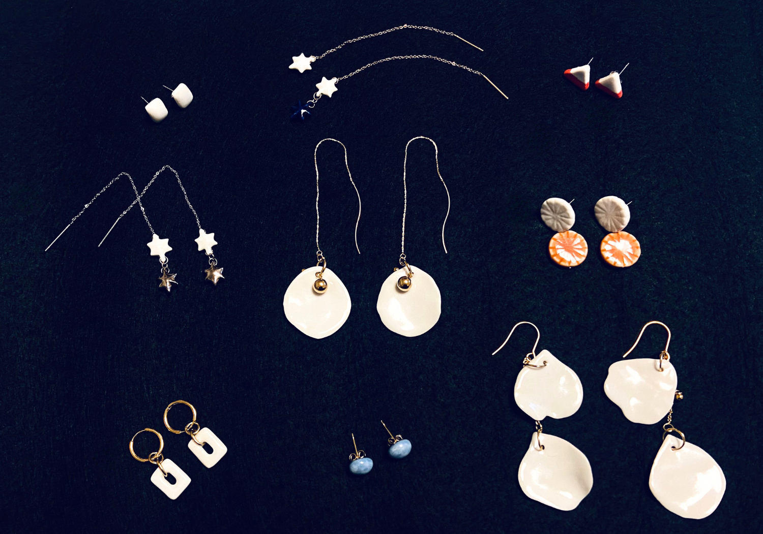 EGGNWORKS エッグンワークス ツクルヒトタチ 陶器のピアス、指輪、ブレスレット、ネックレスを販売予定です。　AtelierK