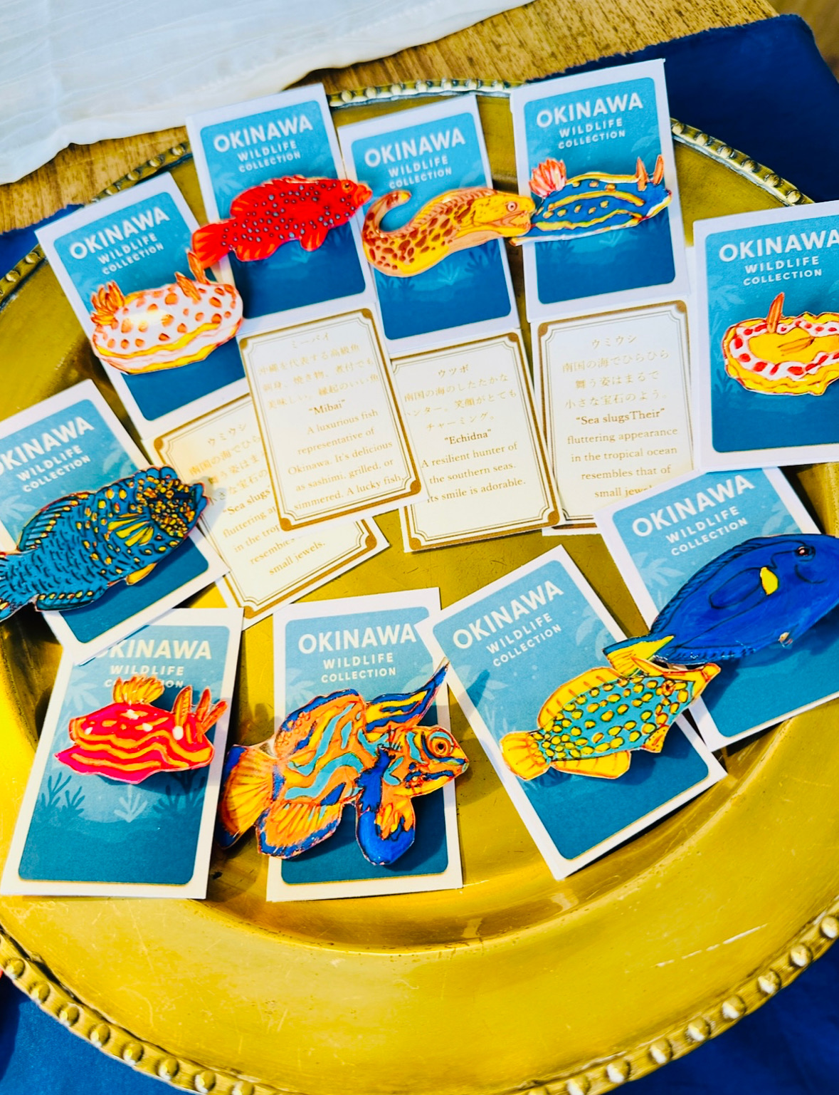 EggnWorks Museum エッグンワークス ミュージアム 手描きレジンブローチ