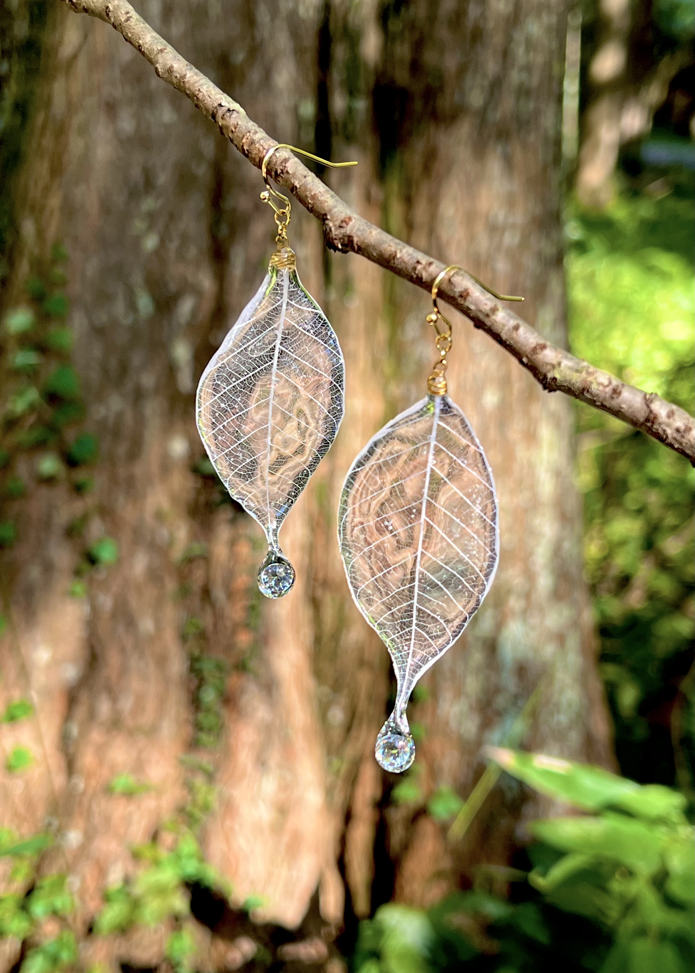 EggnWorks Museum エッグンワークス ミュージアム 雫煌めく朝露リーフピアスHaruE