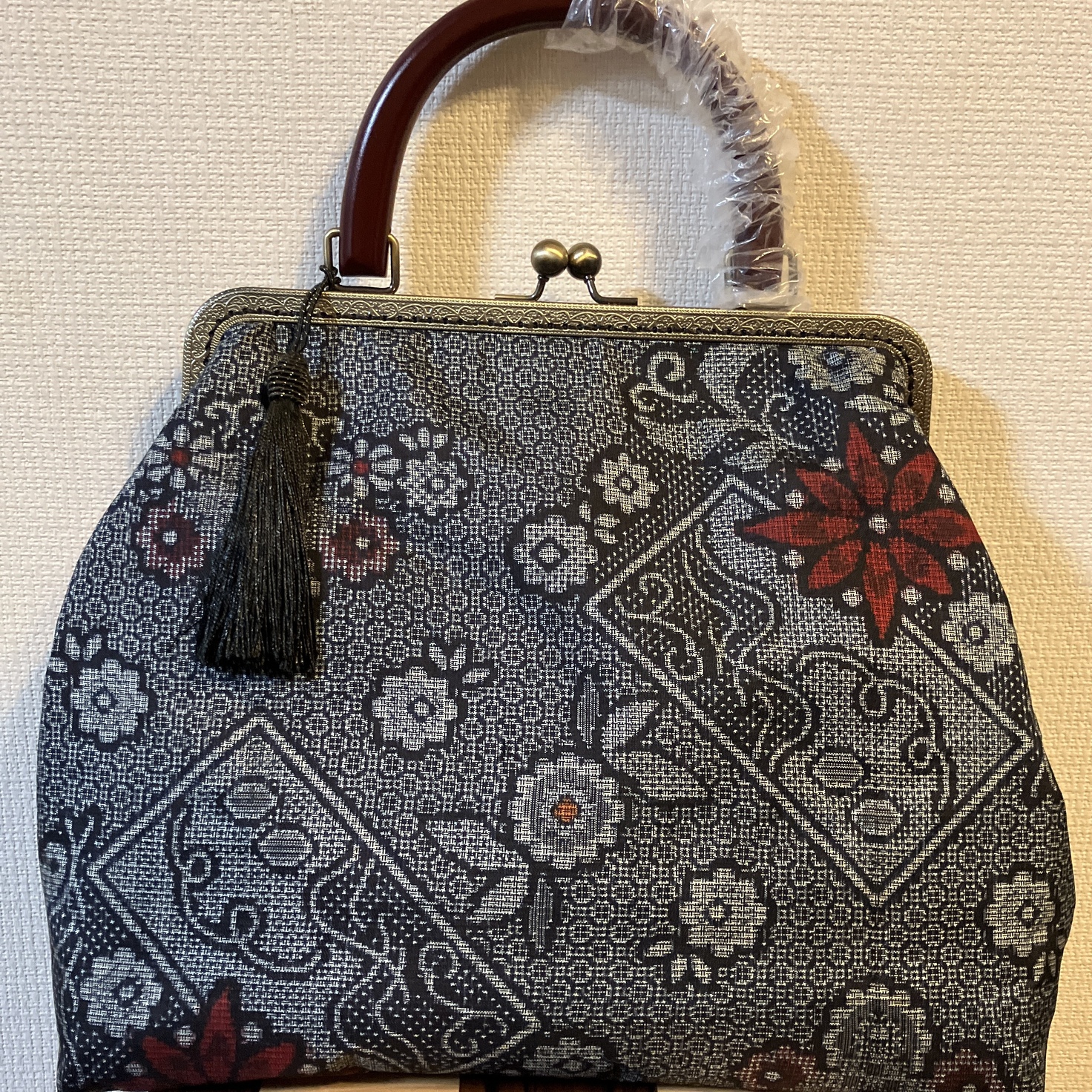 ツクルヒトタチ博in京都文化博物館2025 EGGNWORKS エッグンワークス yochipiko ハンドメイド　大島紬リメイク　がま口バッグ