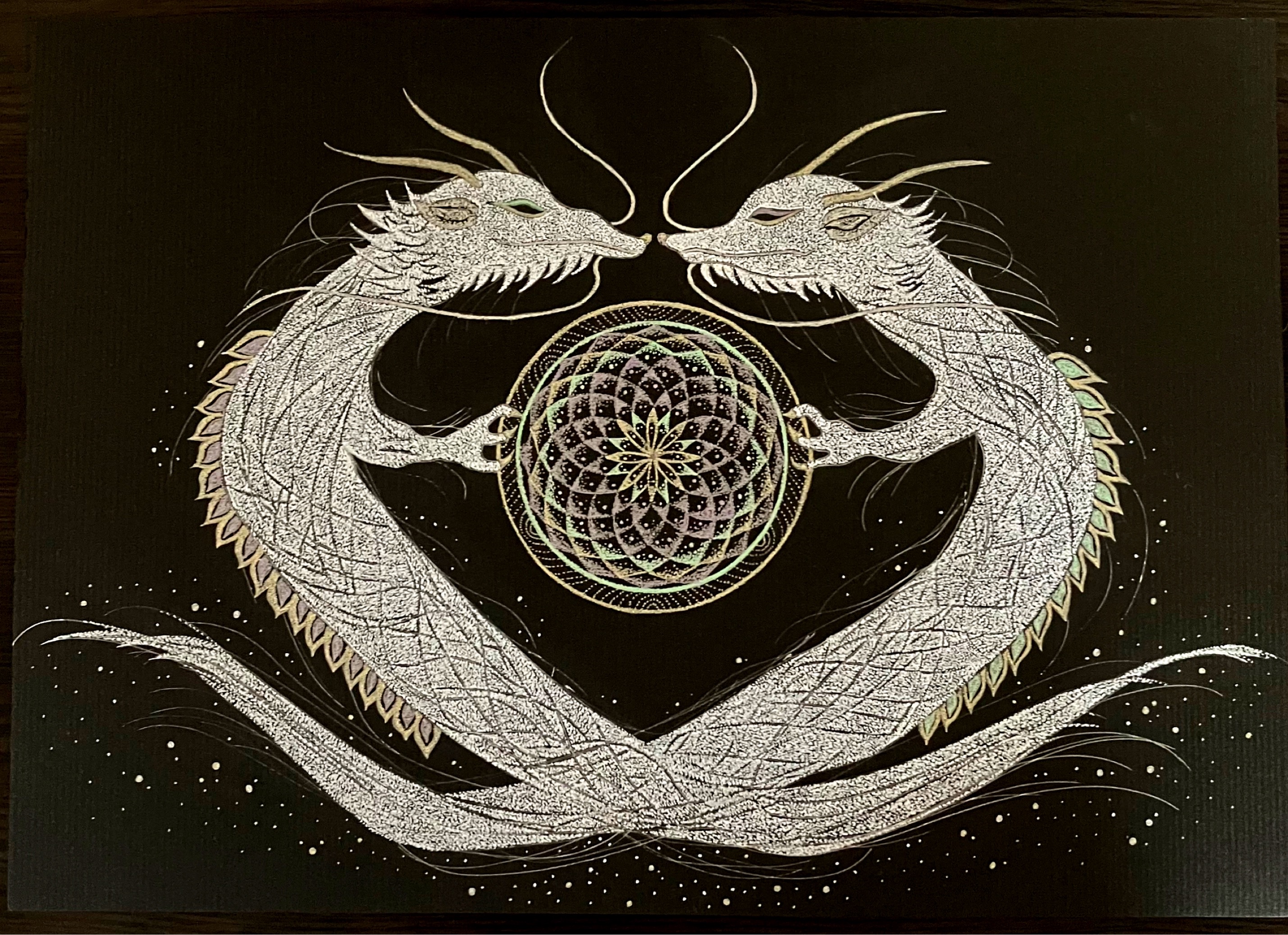 EggnWorks Museum エッグンワークス ミュージアム 点描曼荼羅【双龍】