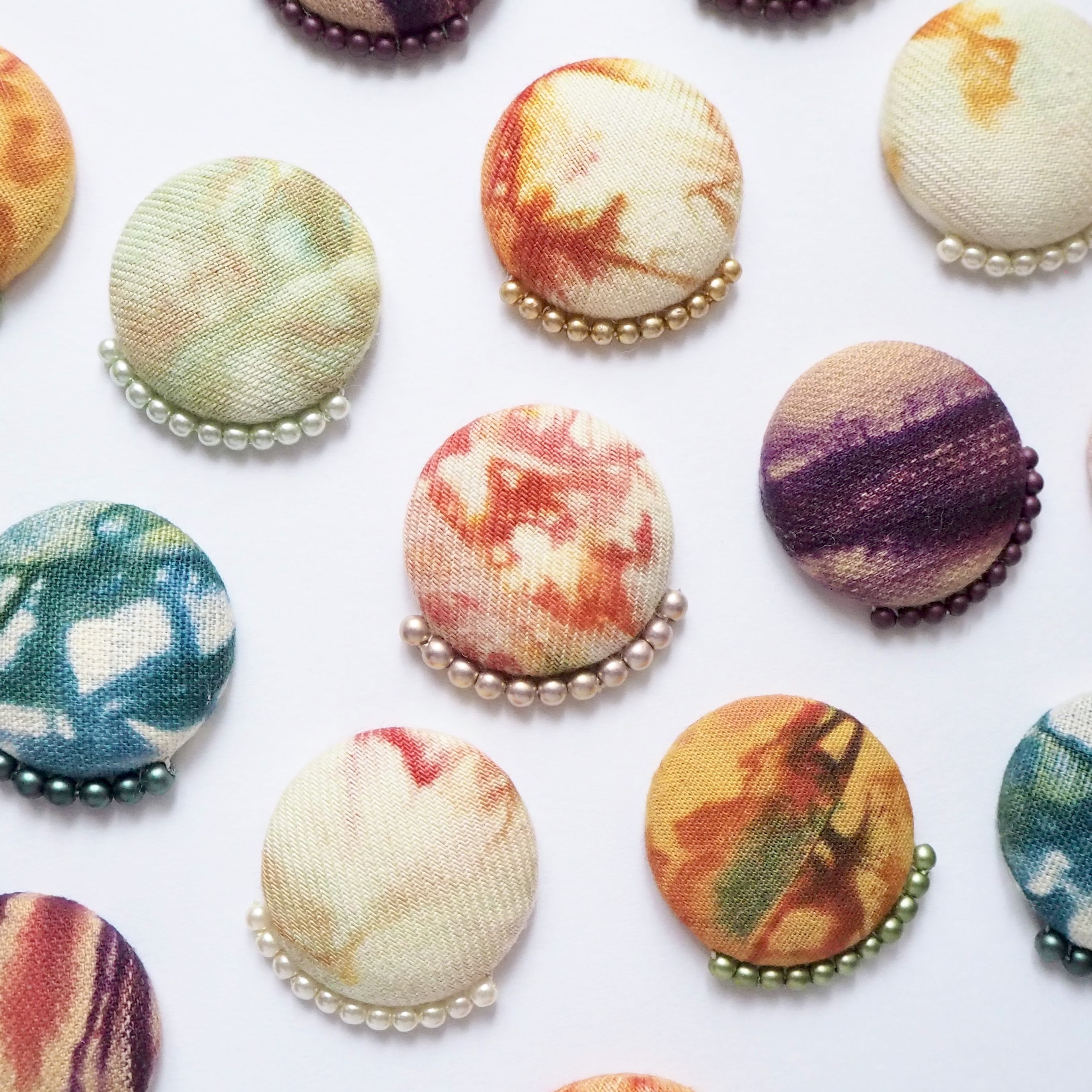 EGGNWORKS エッグンワークス ツクルヒトタチ ピアス、イヤリング、ブローチ、カチューシャ、ヘアピン、ヘアゴム(シュシュ)、トートバッグ、ショルダーバッグ、指輪　iro hilo