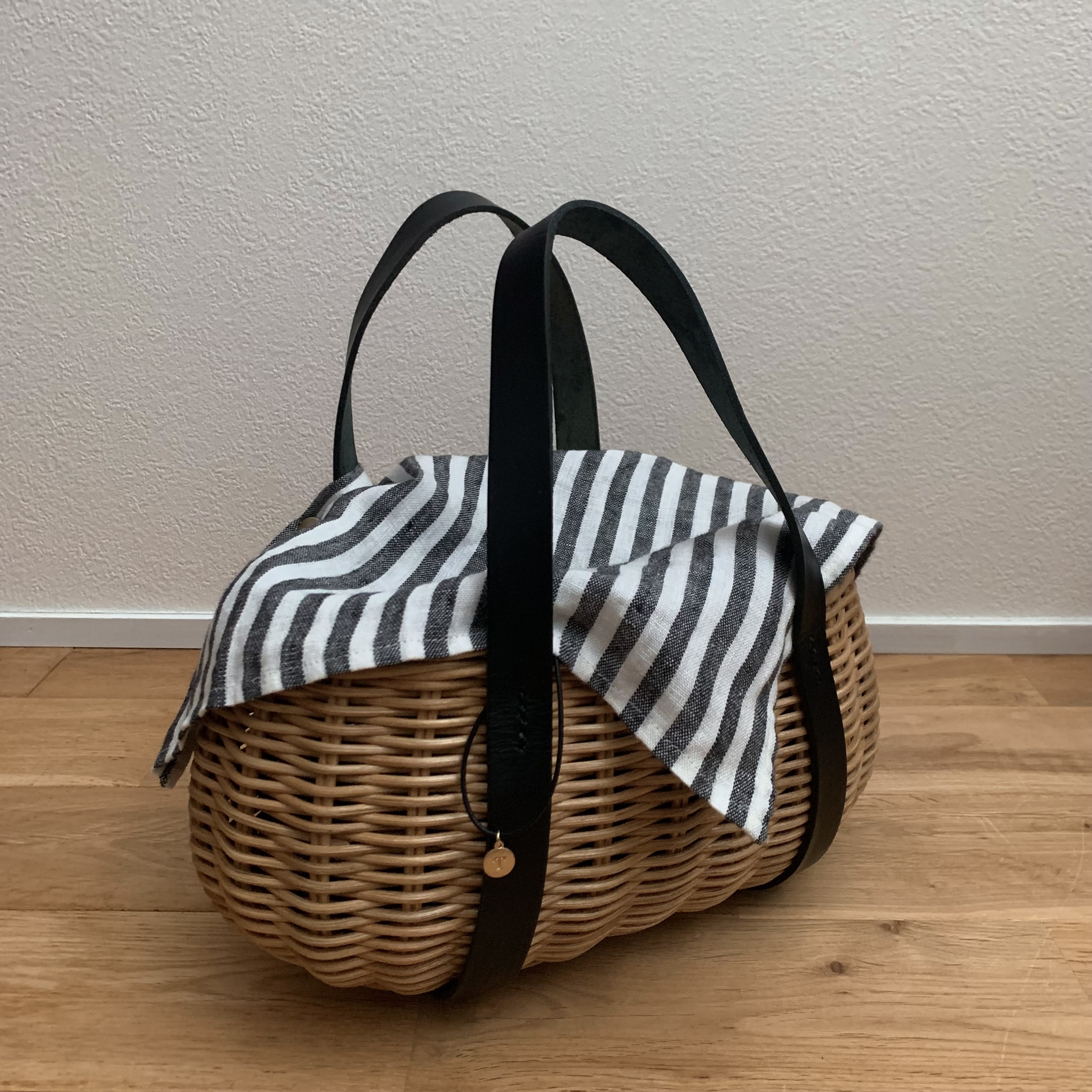 ツクルヒトタチ博in京都文化博物館2025 EGGNWORKS エッグンワークス とうと蕩蕩 コロンと大人かわいい、かごバッグ（横長）