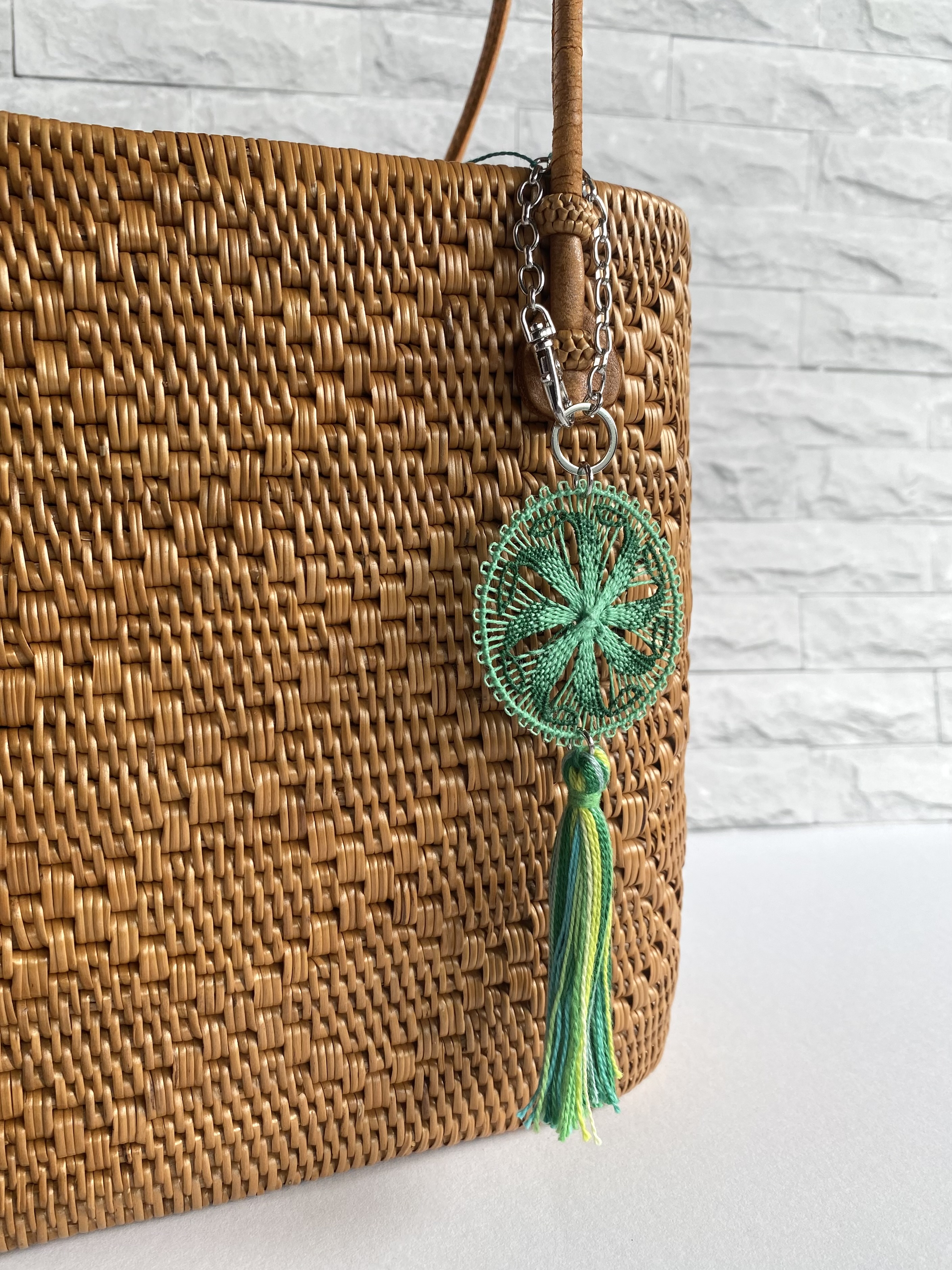 EGGNWORKS エッグンワークス ツクルヒトタチ博in京都文化博物館2025 糸のフープピアス ブルーxグレー Jose Daniel