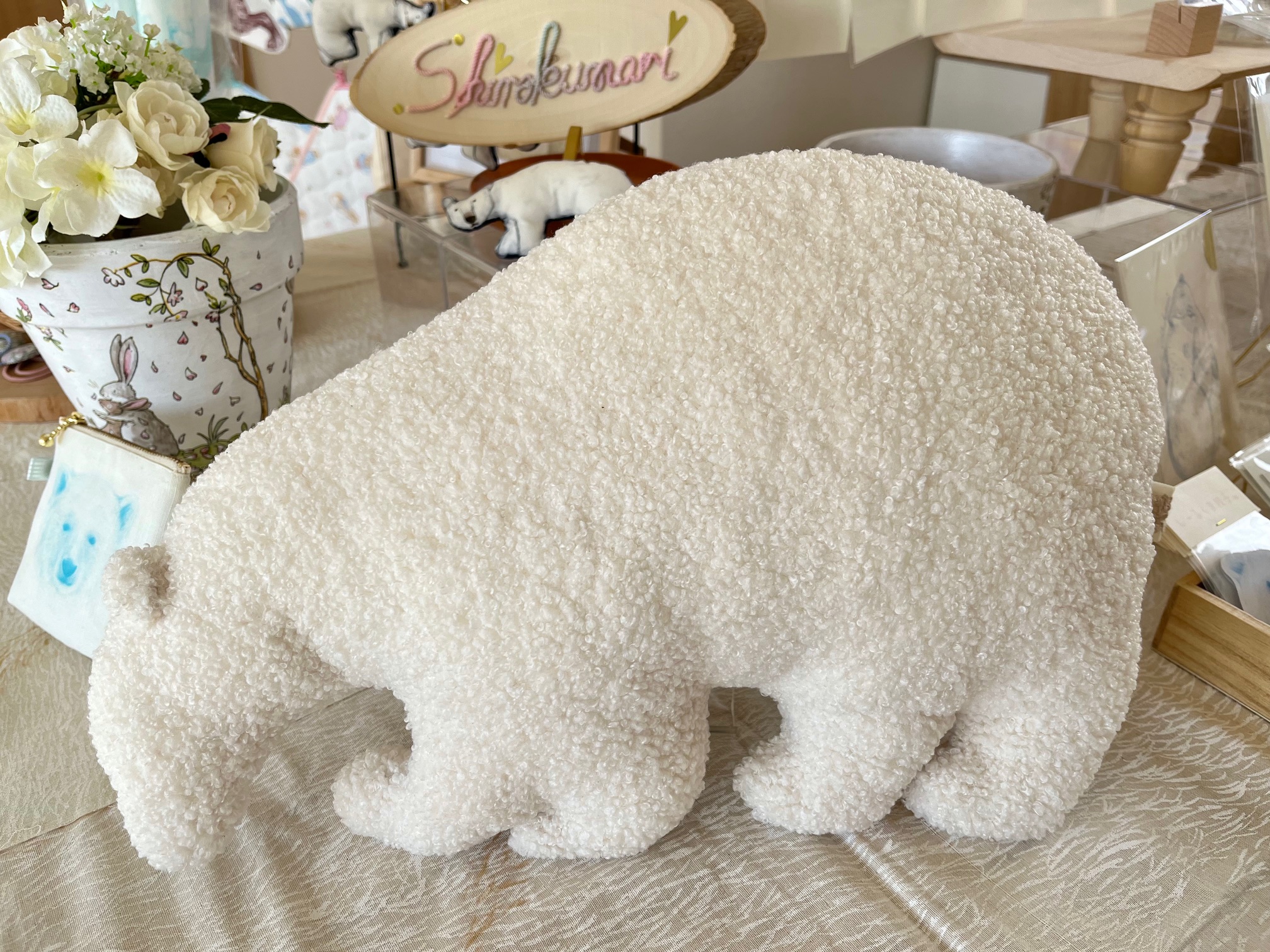 EggnWorks Museum エッグンワークス ミュージアム しろくまくらしろくまり
