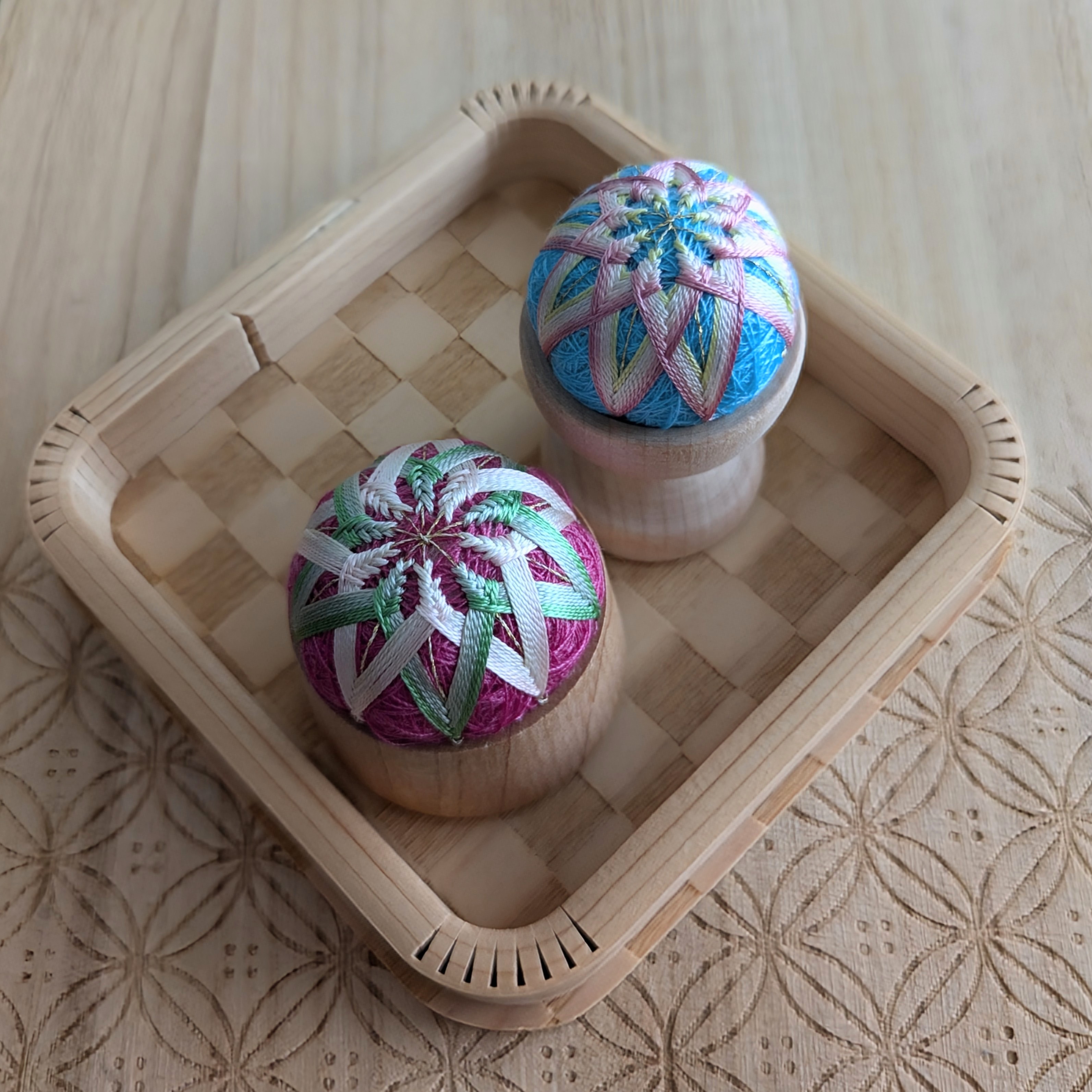 EGGNWORKS エッグンワークス ツクルヒトタチ 針山、バッグチャーム、ブローチ、イヤリング、ピアス、ヘアアクセサリーなど　絹糸工房ゆきうさぎ