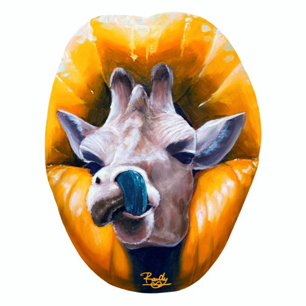 EggnWorks Museum エッグンワークス ミュージアム Giraffe from the lips