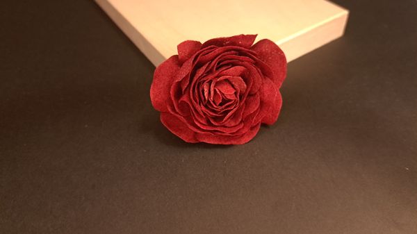 ツクルヒトタチ博in京都文化博物館2025 EGGNWORKS エッグンワークス AtelierNerine バラのブローチ