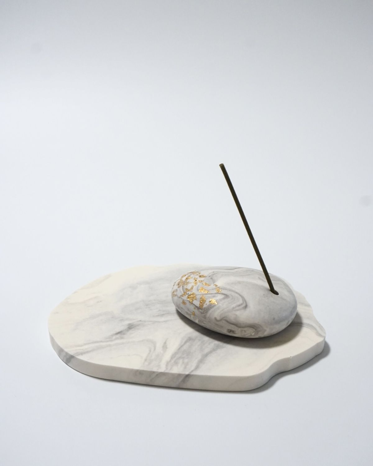 ツクルヒトタチ博 Stone incense holderSTK STUDIO