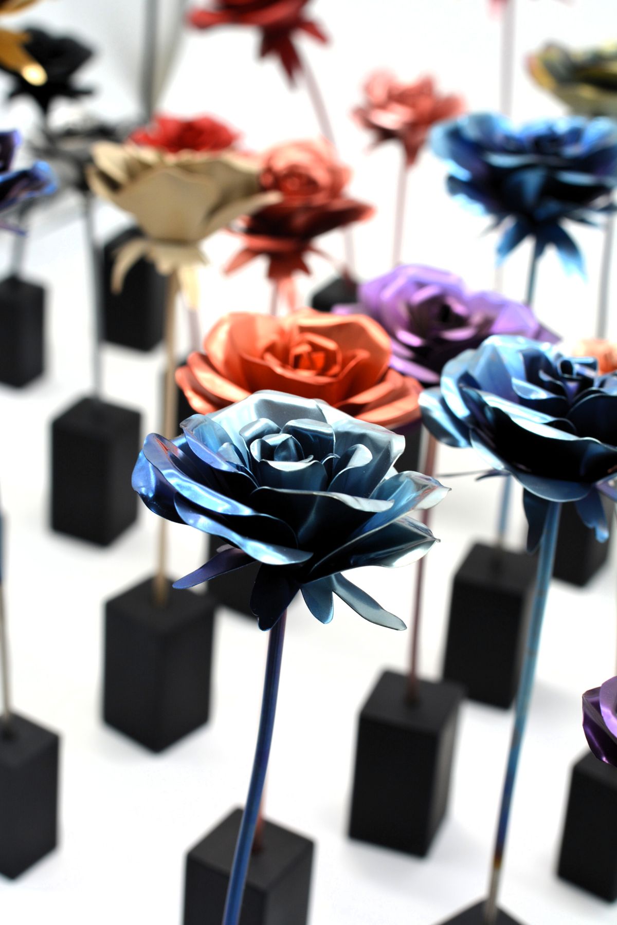 EggnWorks Museum エッグンワークス ミュージアム 金属の薔薇