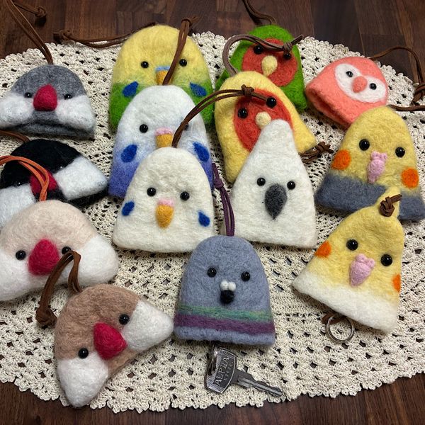 EggnWorks Museum エッグンワークス ミュージアム 羊毛フェルトで作った鳥のキーケース