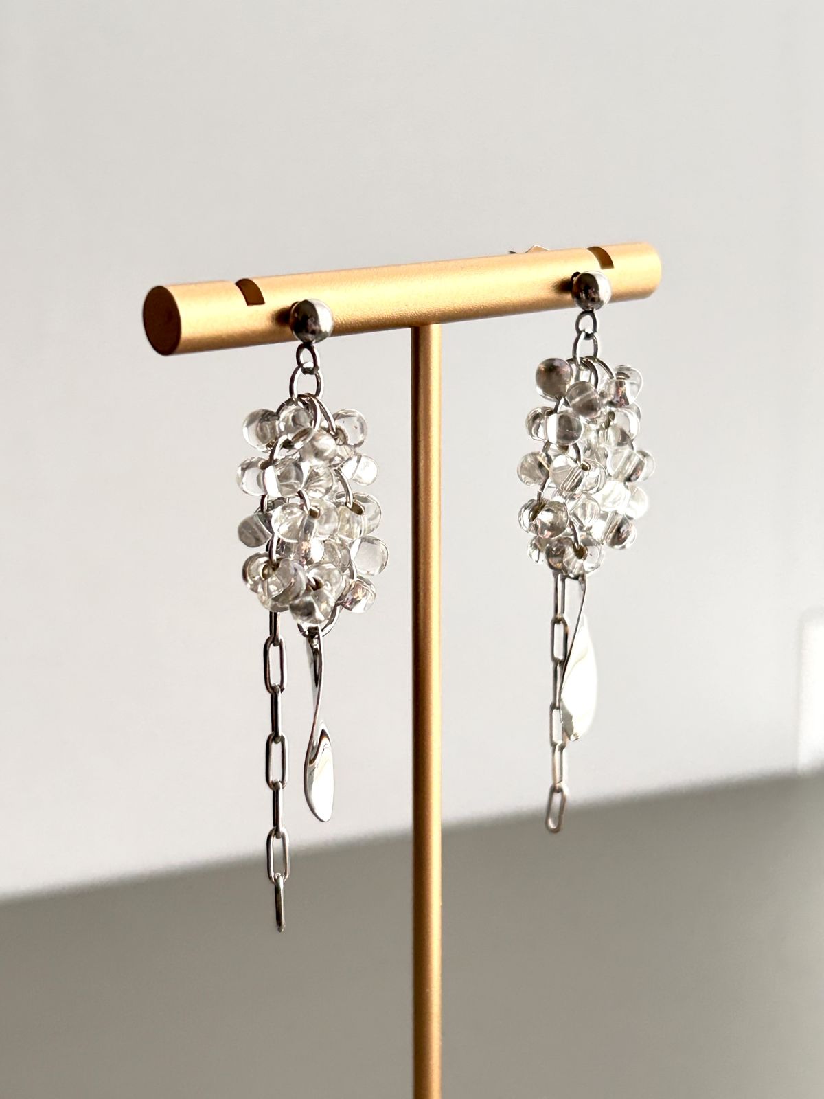 EggnWorks Museum エッグンワークス ミュージアム CLEAR DROP チェコビーズピアス