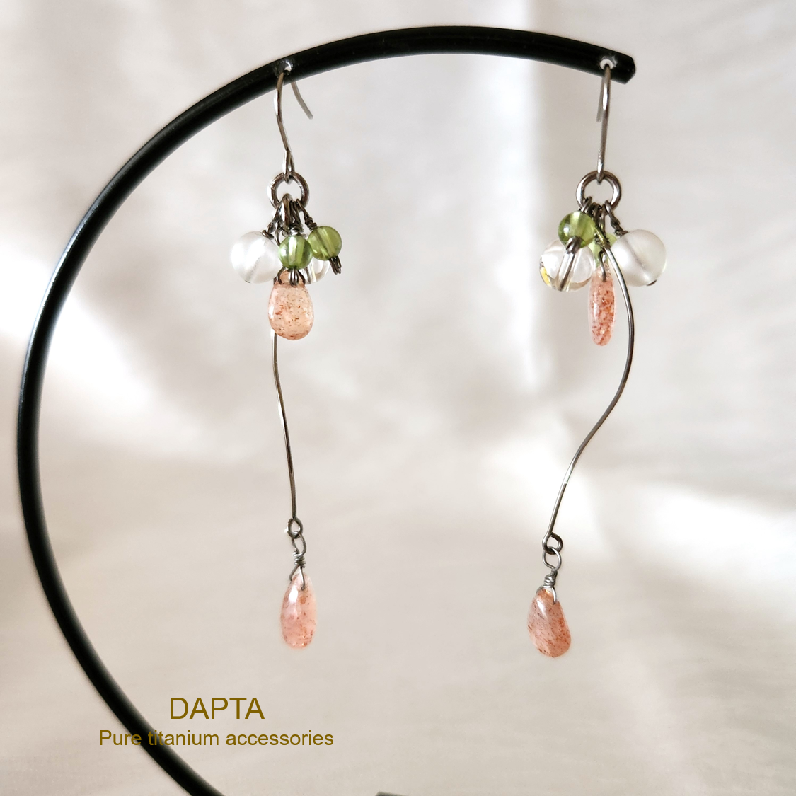 ツクルヒトタチ博in京都文化博物館2025 EggnWorks Museum エッグンワークス ミュージアム 金属アレルギー対応　純チタン製イヤーカフ＆チャームDAPTA