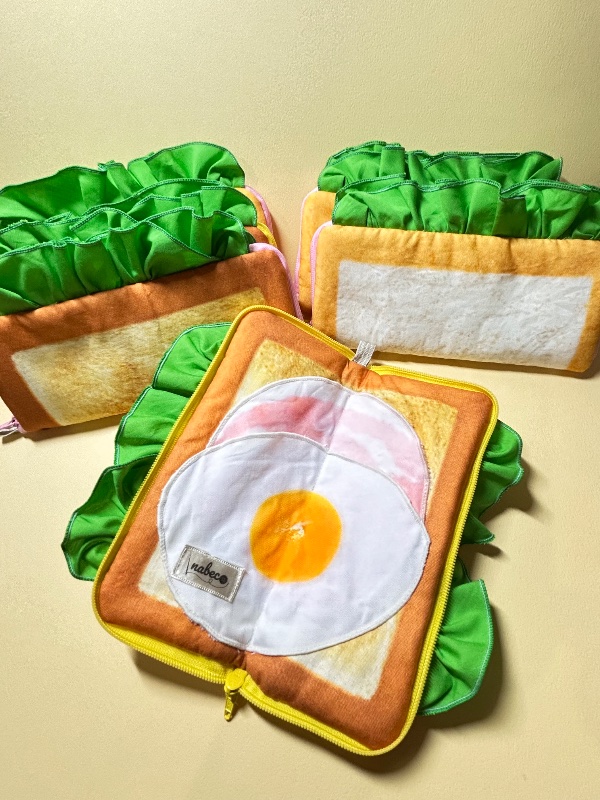 EggnWorks Museum 食パンペンケース