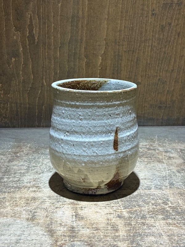 EggnWorks Museum 粉引のカフェオレカップ